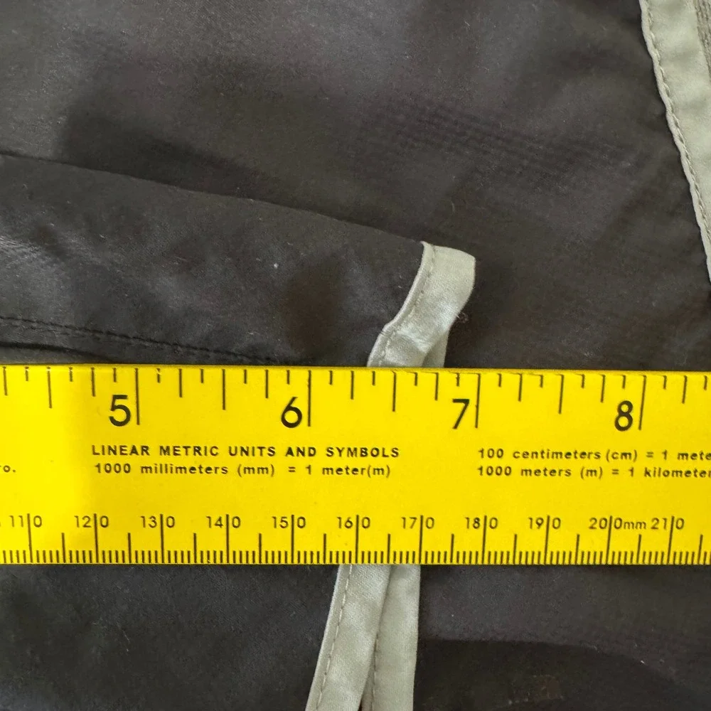 Patagonia Men's Elastic‎ Waist Pull On Running Athletic Shorts S Black Gray